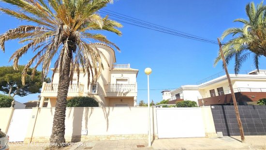 Villa en venta en Orihuela (Alicante)