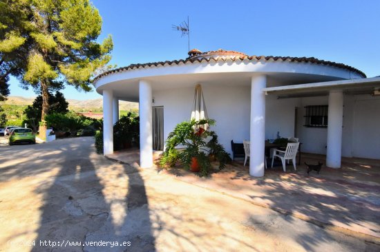 Villa en venta en Carcaixent (Valencia)