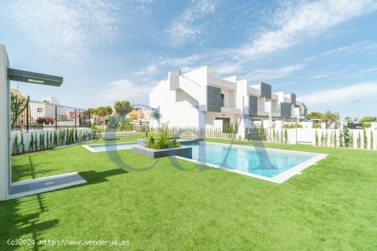 Bungalow en venta en Torrevieja (Alicante)