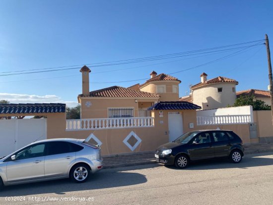 Villa en venta en Torrevieja (Alicante)