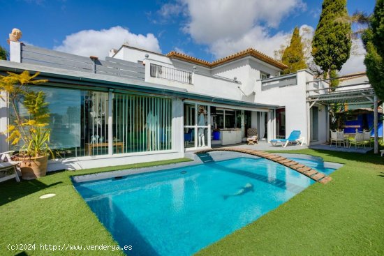 Villa en venta en Estepona (Málaga)