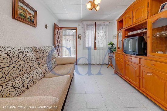 Villa en venta en Torrevieja (Alicante)