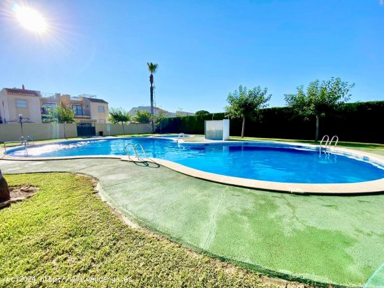 Bungalow en venta en Torrevieja (Alicante)