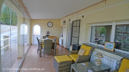 Villa en venta en Alcalalí (Alicante)