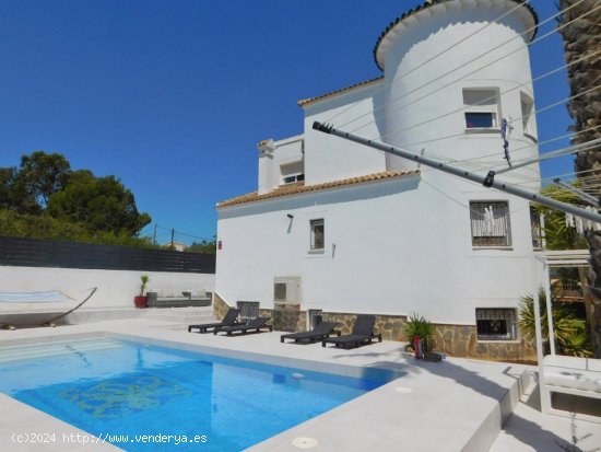  Villa en venta en Jacarilla (Alicante) 