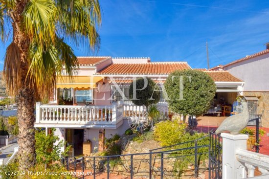  Villa en venta en Benajarafe (Málaga) 