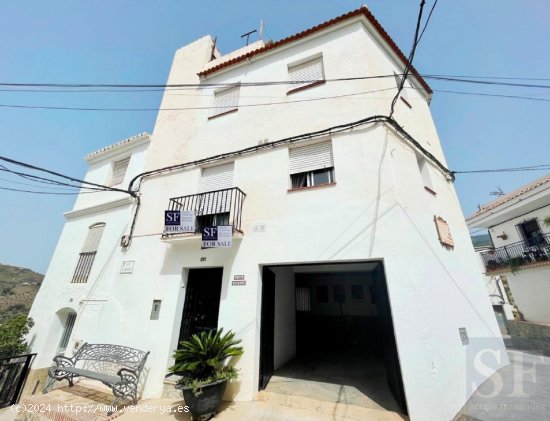  Casa en venta en Canillas de Albaida (Málaga) 