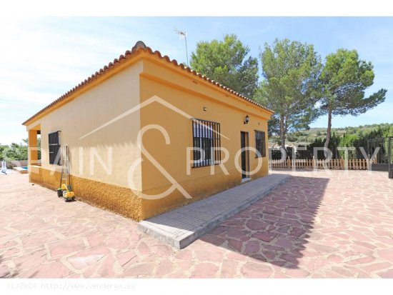 Chalet en venta en Monserrat (Valencia)