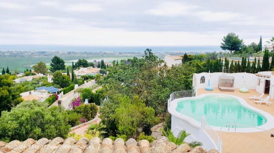 Villa en alquiler en Dénia (Alicante)