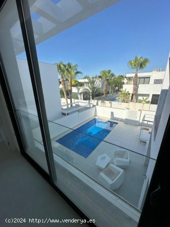 Villa en venta en Ciudad Quesada (Alicante)