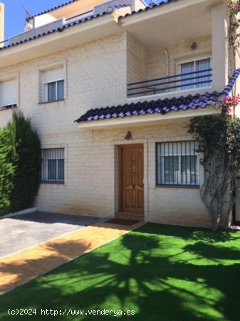 Casa en venta en Torrevieja (Alicante)