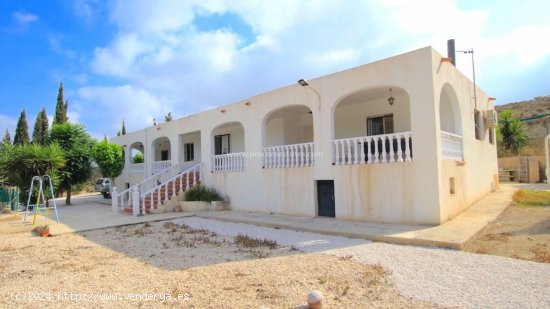 Finca en venta en Bigastro (Alicante)