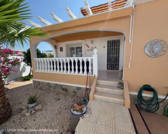 Villa en venta en Ciudad Quesada (Alicante)