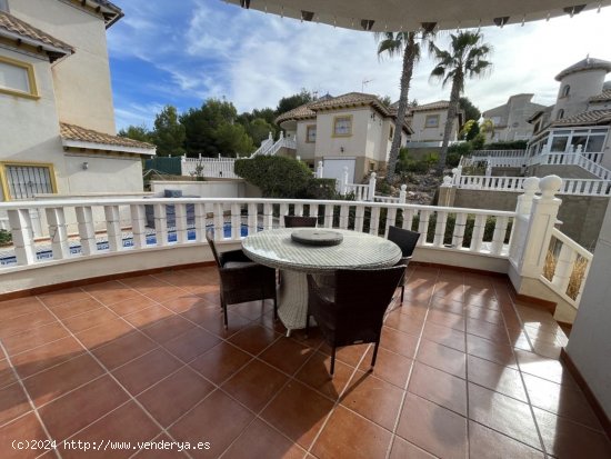 Villa en venta en Orihuela (Alicante)