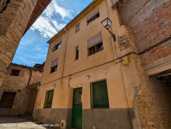 Casa en venta en Ráfales (Teruel)