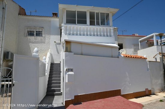 Casa en venta en Torrevieja (Alicante)