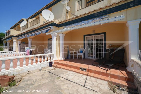 Villa en venta en Els Poblets (Alicante)