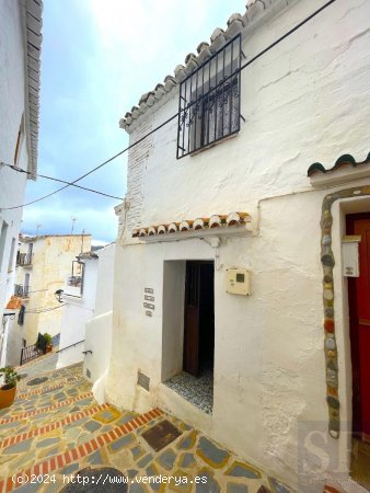 Casa en venta en Sedella (Málaga)