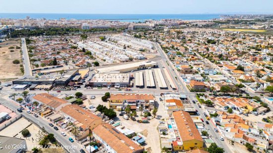 Edificio en venta en Torrevieja (Alicante)