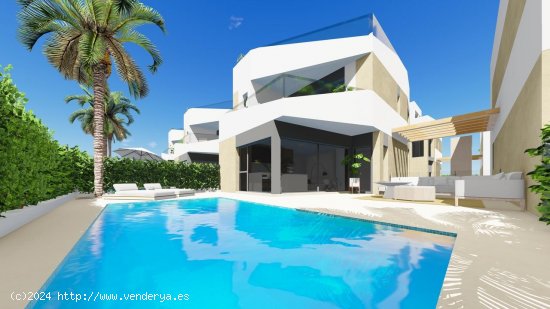  Villa en venta a estrenar en Torrevieja (Alicante) 