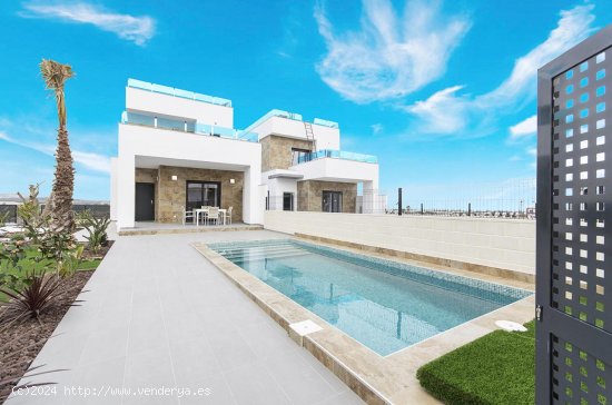 Villa en venta a estrenar en Polop (Alicante)