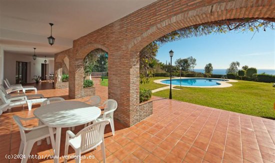 Villa en venta en Vélez-Málaga (Málaga)