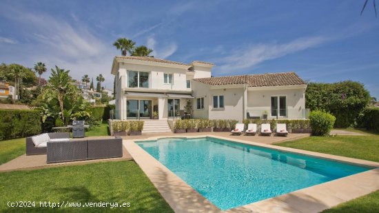  Villa en venta en Marbella (Málaga) 