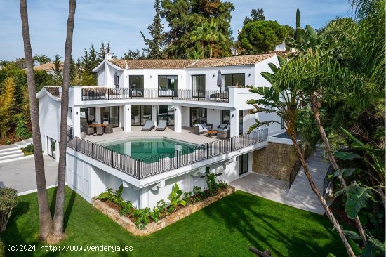  Villa en venta en Estepona (Málaga) 