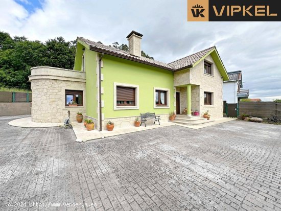 Casa en venta en Culleredo (La Coruña)