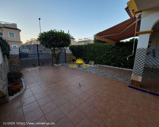 Casa en alquiler en Orihuela (Alicante)