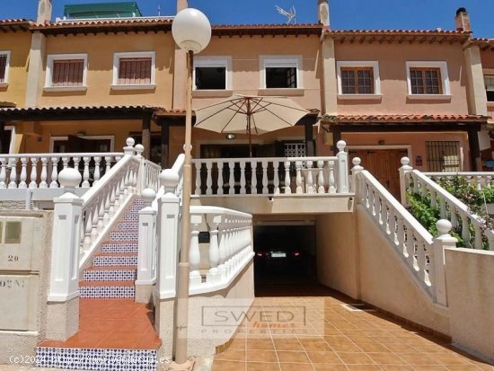 Casa en venta en Torrevieja (Alicante)