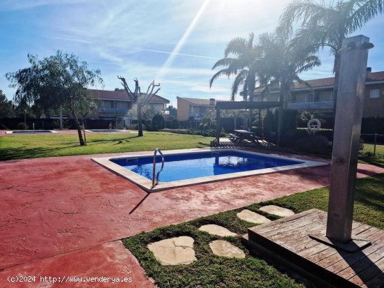 Villa en venta en Mont-roig del Camp (Tarragona)