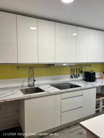 Apartamento en alquiler en Granada (Granada)