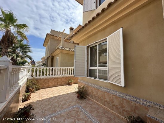 Bungalow en alquiler en Santa Pola (Alicante)