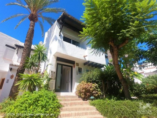  Chalet en venta en Estepona (Málaga) 