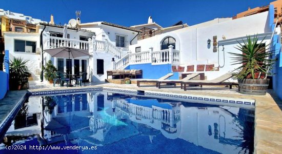  Villa en venta en Fuengirola (Málaga) 