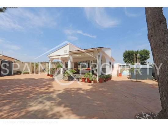  Chalet en venta en Vilamarxant (Valencia) 