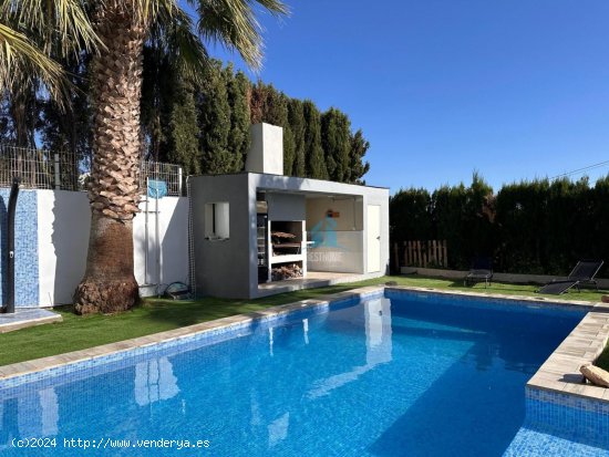 Chalet en venta en Torrent (Valencia)