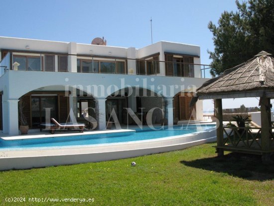 Villa en venta en Santa Eulalia del Río (Baleares)