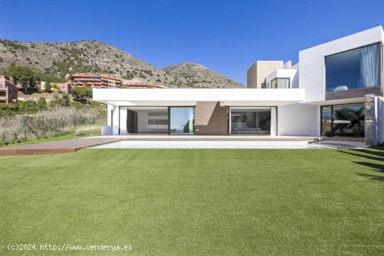  Villa en venta en Benalmádena (Málaga) 