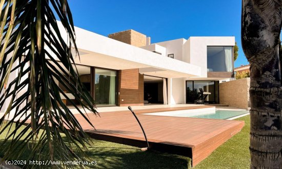 Villa en venta en Benalmádena (Málaga)