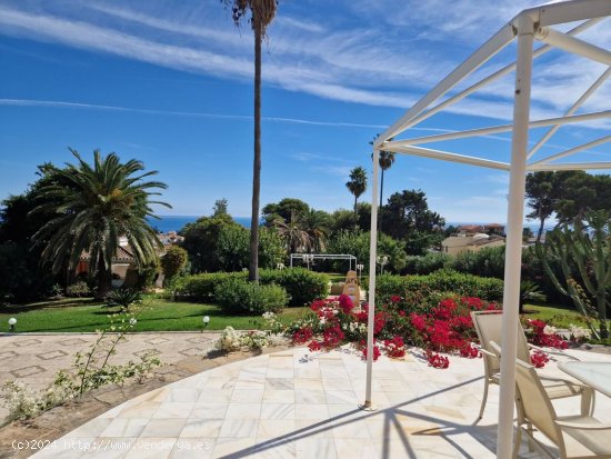 Villa en venta en Estepona (Málaga)