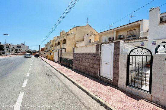 Casa en venta en Torrevieja (Alicante)