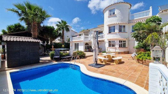  Villa en venta en Benalmádena (Málaga) 