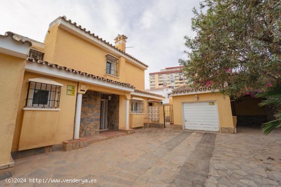 Villa en venta en Benalmádena (Málaga)