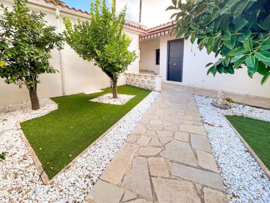 Villa en venta en La Nucia (Alicante)