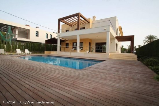 Villa en venta en Orihuela (Alicante)