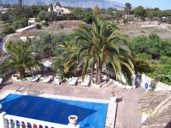 Villa en venta en Alfaz del Pi (Alicante)