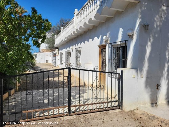 Villa en venta en Benidorm (Alicante)