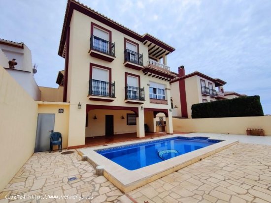 Casa en venta en Canillas de Albaida (Málaga)